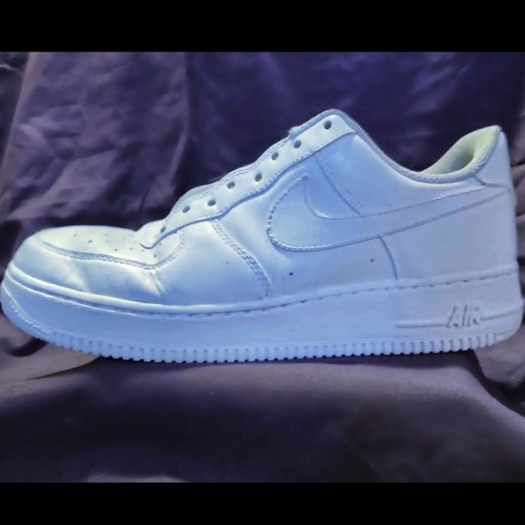Nike Other - Men’s Size 9 Nike Air Force Ones All White